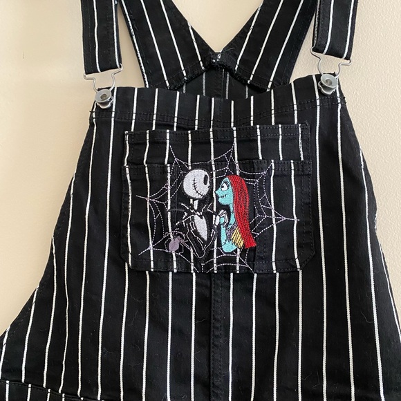 Disney/Hot Topic Pants - Disney/Nightmare Before Christmas Denim Overall Shorts.  NWT. Hot Topic Sz. 1X